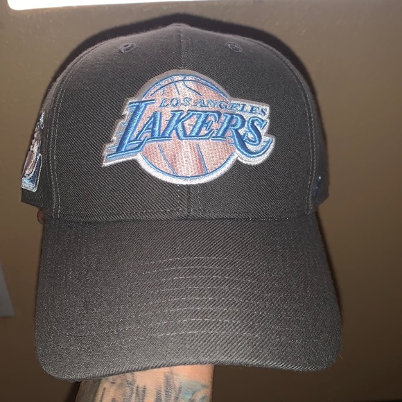 Los Angeles Lakers SnapBack - Picture 1 of 4
